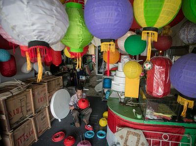 Perajin Lampion di Solo Kebanjiran Pesanan Jelang Imlek