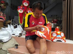 Semangat Difabel di Magelang Produksi Topeng Barongsai
