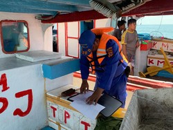 Cegah Penggunaan Bom Ikan, Polisi Gelar Patroli di Perairan Pangandaran