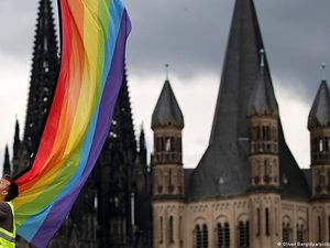 Ratusan Pengurus Gereja Katolik Jerman Mengaku LGBT, Tuntut Pengakuan Hak