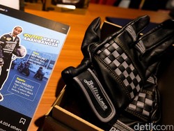 Sarung Tangan yang Dipakai Jokowi Diburu!