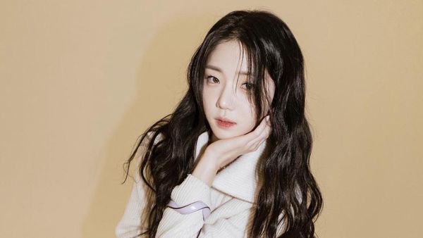 Potret Shin Ji Yeon, Kontestan Singles Inferno Bantah Pakai Bantalan Pinggul