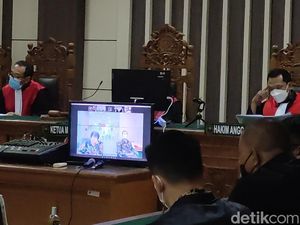 Sekarang! Sidang Perdana Korupsi Bupati Banjarnegara Digelar Daring Sekarang! Sidang Perdana Korupsi Bupati Banjarnegara Digelar Daring