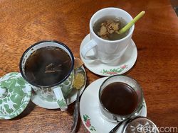 6 Fakta Menarik Warung Kopi Klotok Jogja yang Dikunjungi Jokowi dan Keluarga