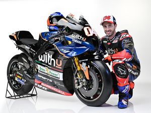 Gantikan Petronas SRT, WithU Yamaha RNF Resmi Diperkenalkan Gantikan Petronas SRT, WithU Yamaha RNF Resmi Diperkenalkan