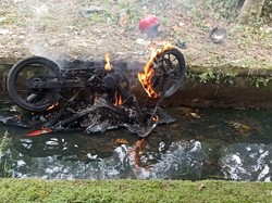 2 Penjambret di Palembang Nyaris Tewas Dibakar Warga