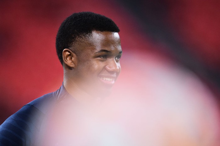 BILBAO, SPAIN - JANUARY 20: Ansu Fati of FC Barcelona looks on prior to the Copa Del Rey round of 16 match between Athletic Club and FC Barcelona at San Mames Stadium on January 20, 2022 in Bilbao, Spain. (Photo by Juan Manuel Serrano Arce/Getty Images)