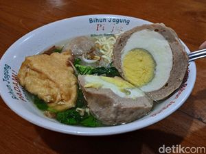 Bakso Pak H. Mien: Gurih Mantap! Bakso Rudal Isi Urat hingga Telur Rp 18 Ribu