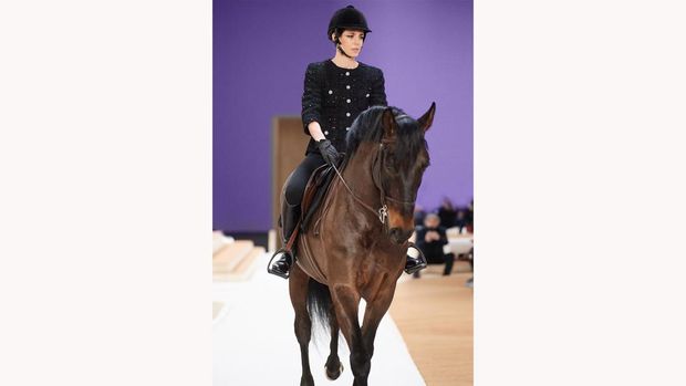 The Spring-Summer 2022 Haute Couture Show. Arsip Foto Chanel