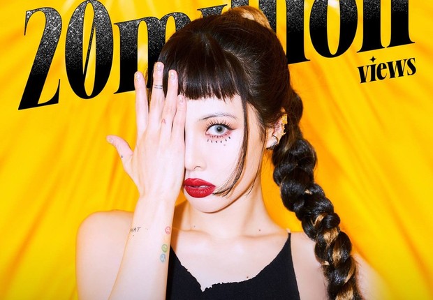 Choppy bangs/twitter.com/OfficialPnation Gaya rambut choppy bangs yang digunakan HyunA merupakan yang paling ikonik