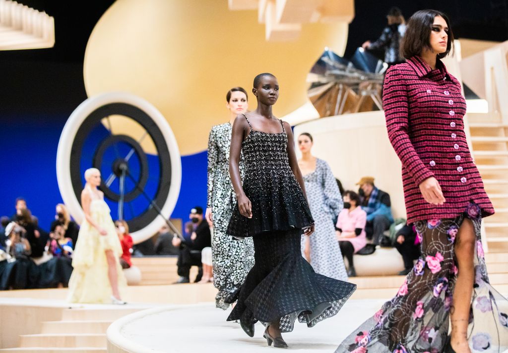 Fashion Show Chanel haute couture spring 2022