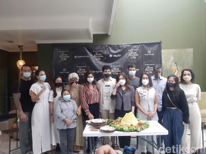 Produser Ingin Turut Berduka Cita Mengulang Kesuksesan Seperti Film Arisan Produser Ingin Turut Berduka Cita Mengulang Kesuksesan Seperti Film Arisan
