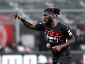 Milan Tanggapi Kabar Kessie Menuju Barcelona