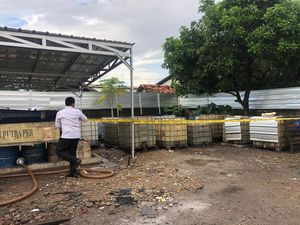 Jabar Hari Ini: Gudang Penimbun BBM Digerebek-Kiai Kawal Sidang M Kace Jabar Hari Ini: Gudang Penimbun BBM Digerebek-Kiai Kawal Sidang M Kace