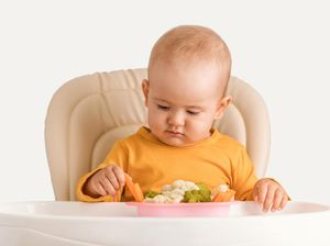 Picu Perdebatan, Ibu Ini Terapkan Pola Makan Vegan Pada Bayinya Picu Perdebatan, Ibu Ini Terapkan Pola Makan Vegan Pada Bayinya