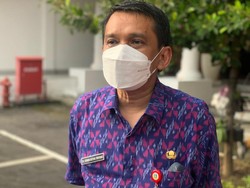 Perbandingan Angka Kematian COVID-19-DBD Selama Januari 2022 di Jatim