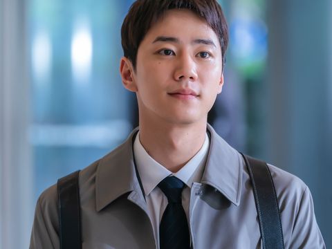 Lee Jun-young dalam Love and Leashes