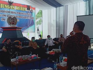 Menko PMK Tawarkan KUR Bagi Pengantin Demi Cegah Stunting Menko PMK Tawarkan KUR Bagi Pengantin Demi Cegah Stunting