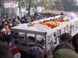 Momen Pemakaman Jurnalis Pakistan yang Tewas Ditembak