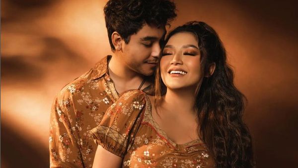 7 Foto Siti Badriah Pamer Perut Buncit, Hamil 8 Bulan, Dipuji Makin Glowing