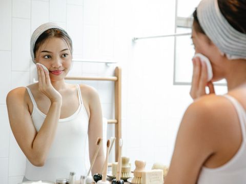 Perawatan mochi skin ala perempuan Jepang yang bikin kulit halus dan kenyal/ Foto: Pexels/ Sarah Chai