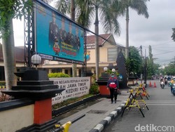 KPK Pinjam Ruangan Polres Kediri Kota untuk Periksa Saksi