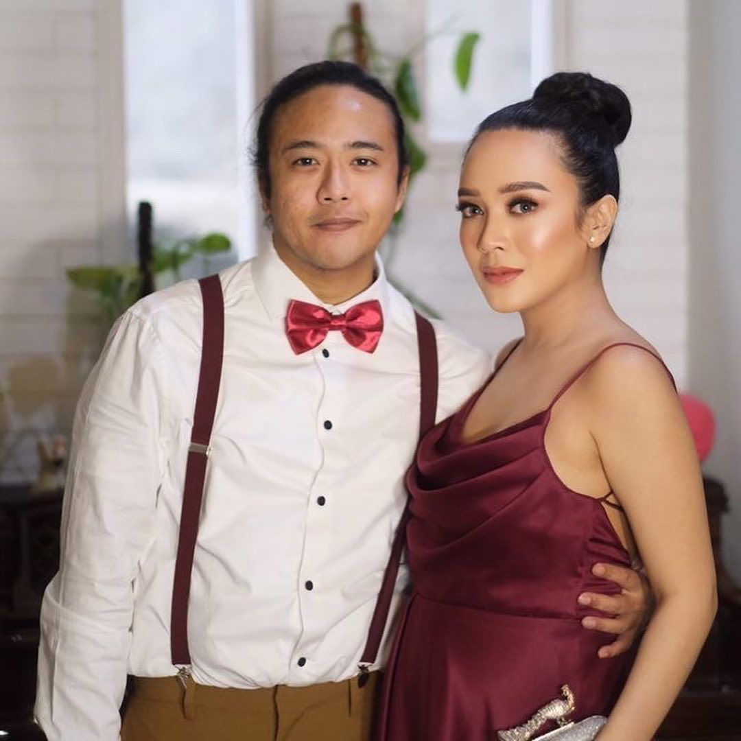 Potret Kehamilan Dea Ananda