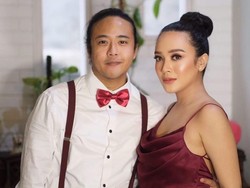 Dea Ananda Hamil Anak Pertama: Posesif Banget ke Ariel!