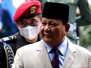 Prabowo Siapkan Pengganti 2 Eks KRI Teluk Penyu-Mandar yang Dihapus Prabowo Siapkan Pengganti 2 Eks KRI Teluk Penyu-Mandar yang Dihapus