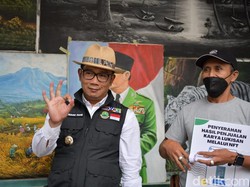 Senyum Pelukis di Braga Saat Lukisannya Laku 4 Kali Lipat via NFT