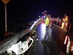 Mahasiswa Tewas Ditabrak Pemobil di Tol Pekanbaru-Dumai