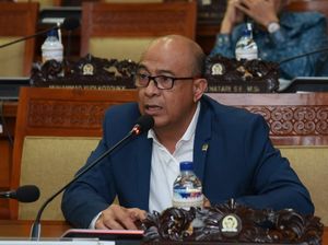 Sakit Hati, Legislator Kalbar Dorong Edy Mulyadi Diproses Hukum! Sakit Hati, Legislator Kalbar Dorong Edy Mulyadi Diproses Hukum!
