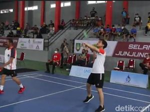 Gelar Kejuaraan Bulu Tangkis Piala Wali Kota, Gibran Tantang Rudy