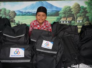 Kolaborasi Sahabat Baik Bantu Ratusan Siswa SD Butuh Sepatu di Serang