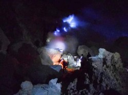 Begini Penjelasan Geopark Ijen Soal Kealamian Blue Flame