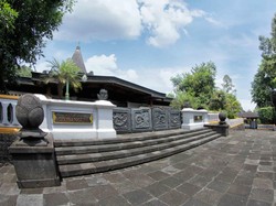 Tentang Kompleks Makam Soeharto, Astana Giribangun yang Penuh Makna