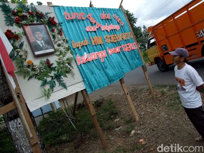 Hari Ini 14 Tahun Lalu, Soeharto Wafat-Dimakamkan