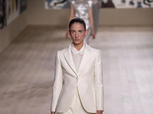 10 Koleksi Dior Haute Couture Spring/Summer 2022