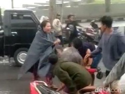 Pengeroyokan Pemuda yang Bawa Benda Mirip Pistol Dipicu Aksi geber Motor