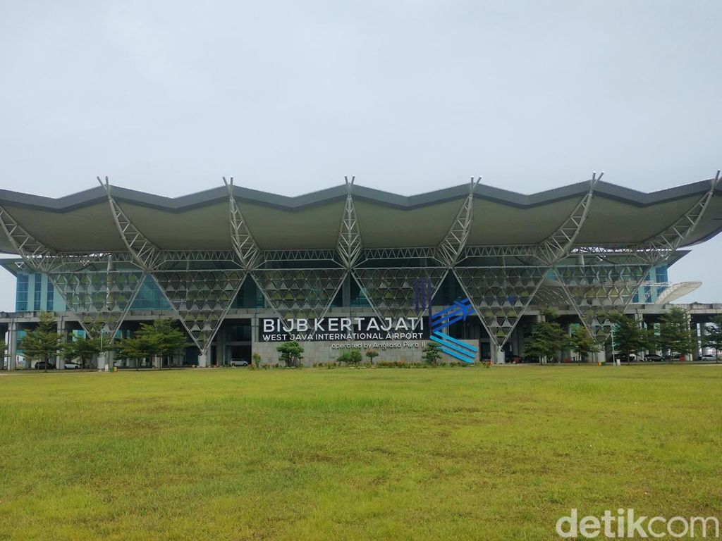4 Ribu Jemaah Umrah Jabar Terbang dari BIJB Kertajati November 2022 4 Ribu Jemaah Umrah Jabar Terbang dari BIJB Kertajati November 2022