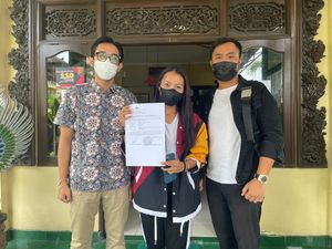 Edy Mulyadi Dilaporkan di Bali Gegara Sebut Prabowo Macan Jadi Mengeong Edy Mulyadi Dilaporkan di Bali Gegara Sebut Prabowo Macan Jadi Mengeong