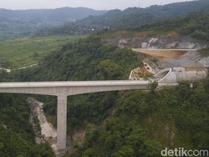 Kok Bisa Proyek Kereta Cepat JKT-BDG Bengkak Sampai Rp 24 T?