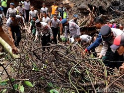 Longsor Lebakbarang Pekalongan, 52 KK Kesulitan Logistik