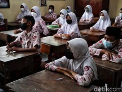 5 Poin Penting di RUU Sisdiknas: Soal Tunjangan Guru hingga Guru Wajib Sertifikasi