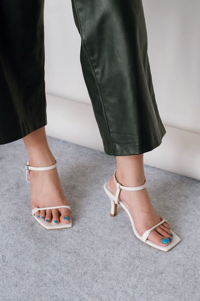 MON RUE - Olivia Gloss White Heels