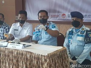 Rutan Solo Gagalkan Penyelundupan Narkoba Bermodus Lempar Jeruk Rutan Solo Gagalkan Penyelundupan Narkoba Bermodus Lempar Jeruk