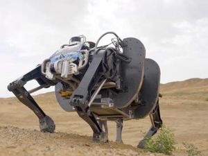 China Pamer Kecanggihan Robot 4 Kaki Terbesar di Dunia