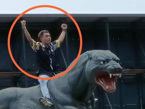 Jabar Hari Ini: 725 Anggota GMBI Diamankan-Polemik Iket Sunda Edy Mulyadi Jabar Hari Ini: 725 Anggota GMBI Diamankan-Polemik Iket Sunda Edy Mulyadi