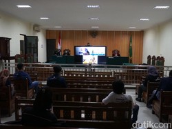 Terungkap di Sidang, Vanessa Angel Berhenti 3 Kali di Tol Sebelum Kecelakaan