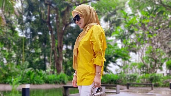 Potret Syahrini yang Jarang Tampil di TV, Dipuji Makin Langsing